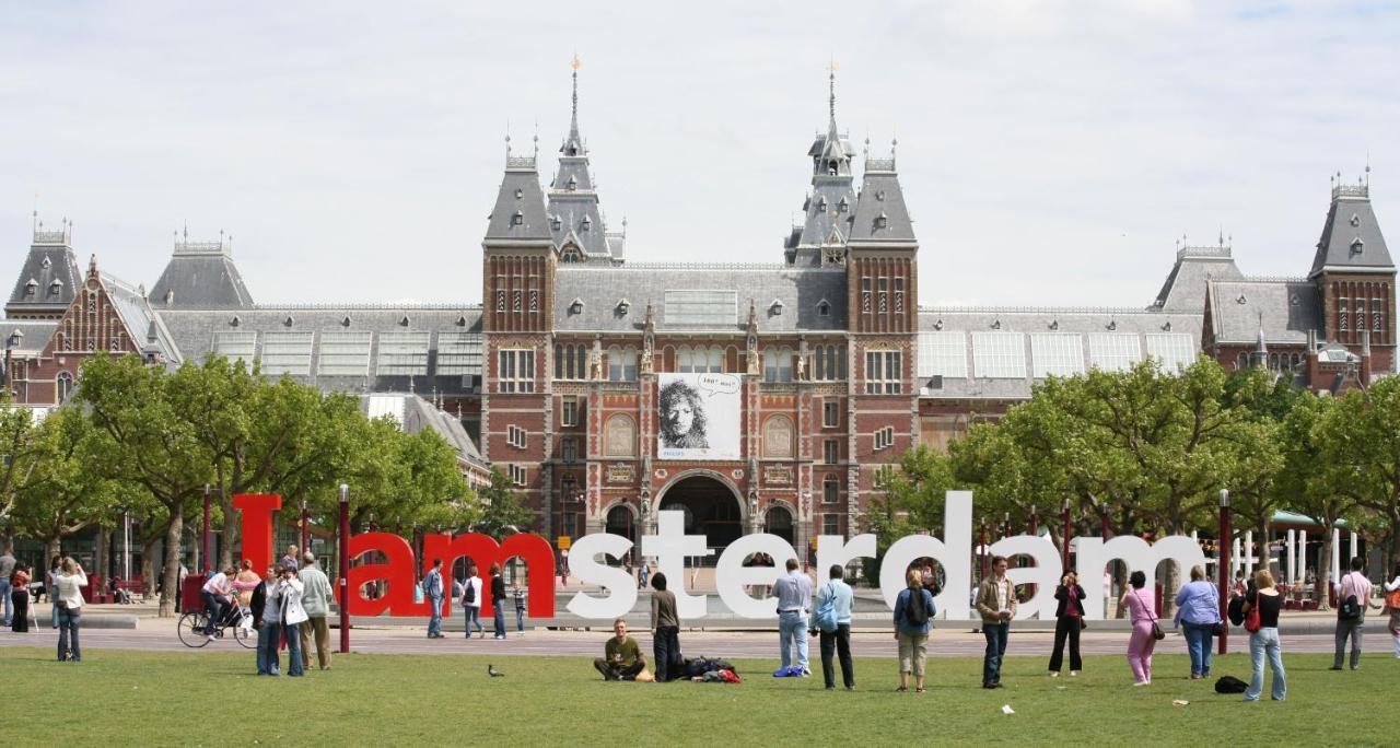 Bed & Breakfast Jo Amsterdam Diemen Bagian luar foto