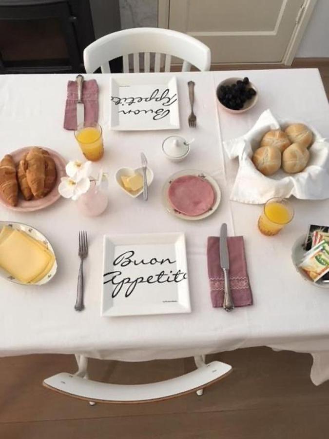 Bed & Breakfast Jo Amsterdam Diemen Bagian luar foto